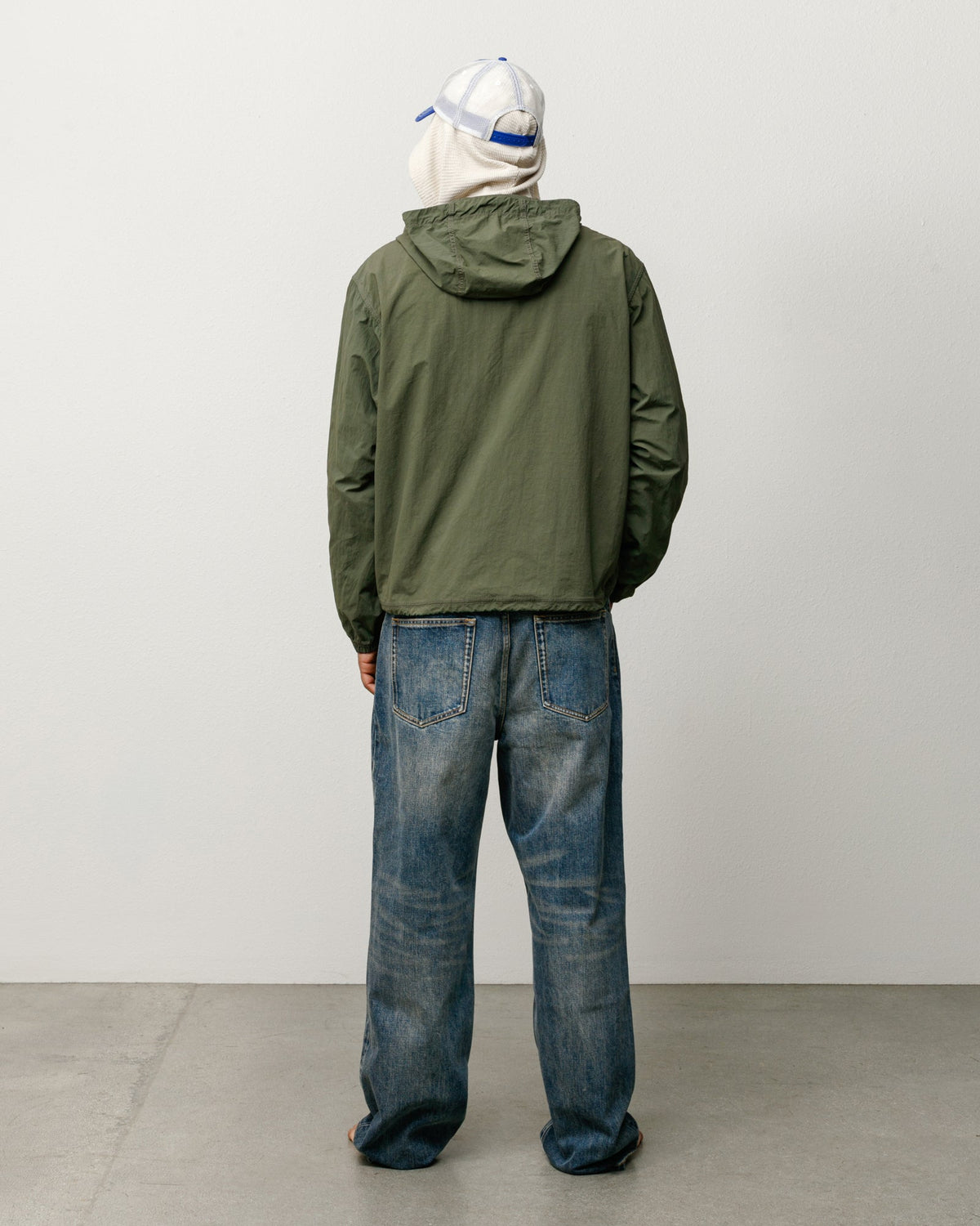 LIGHTWEIGHT HOODED JACKET